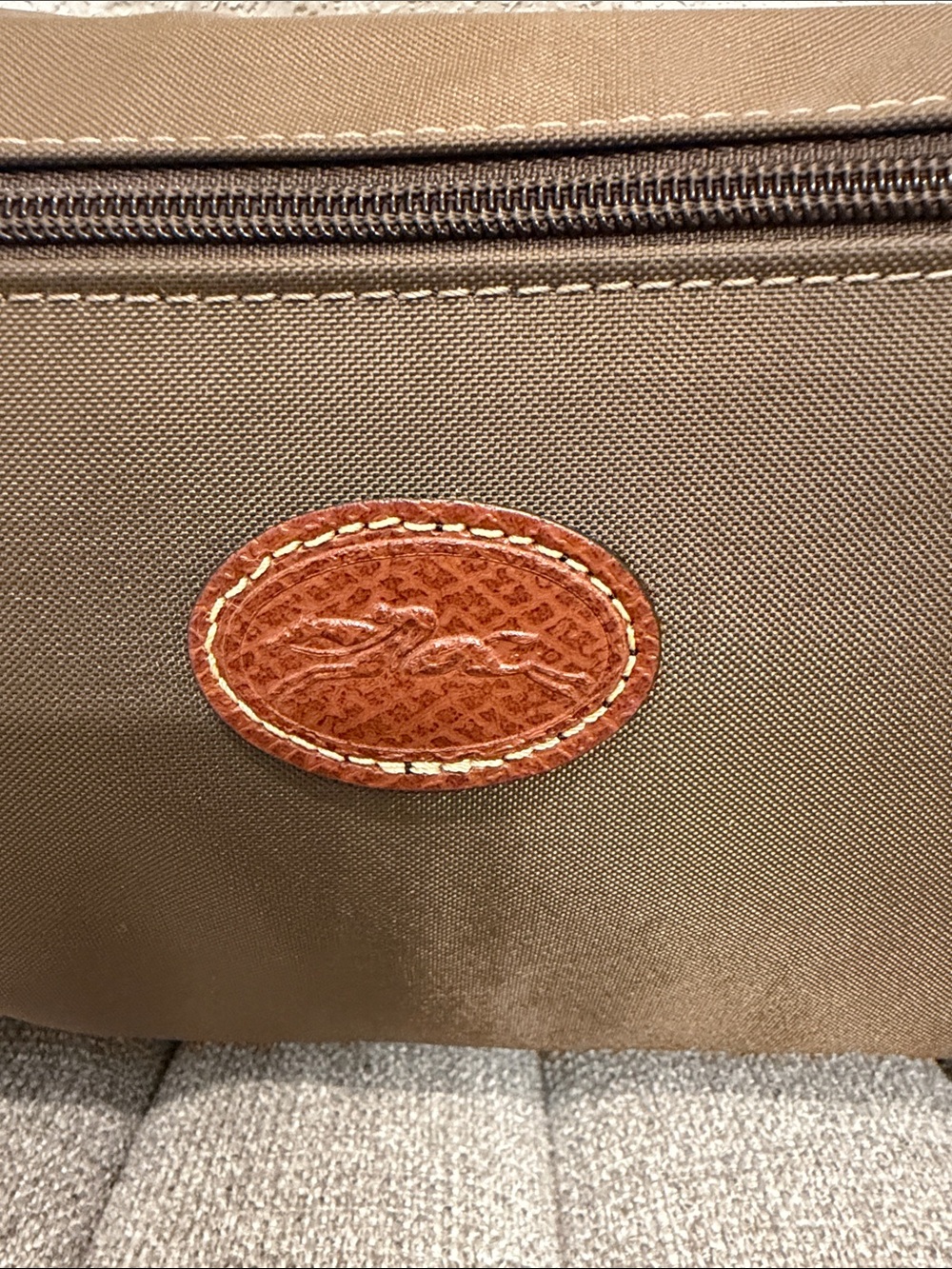 Longchamp Brown Toiletry Pouch with Leather Trim - Picture 2 of 11